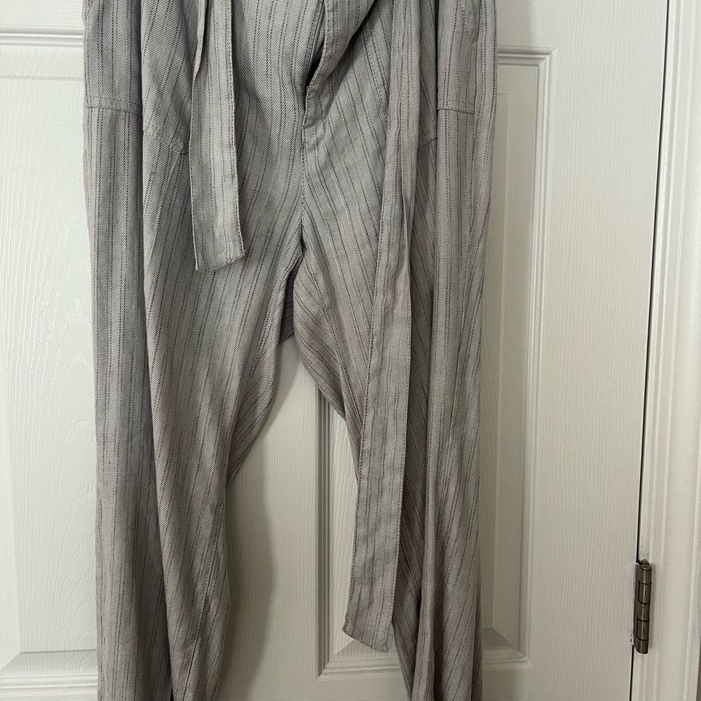 Capri pants - Picture 4 of 4
